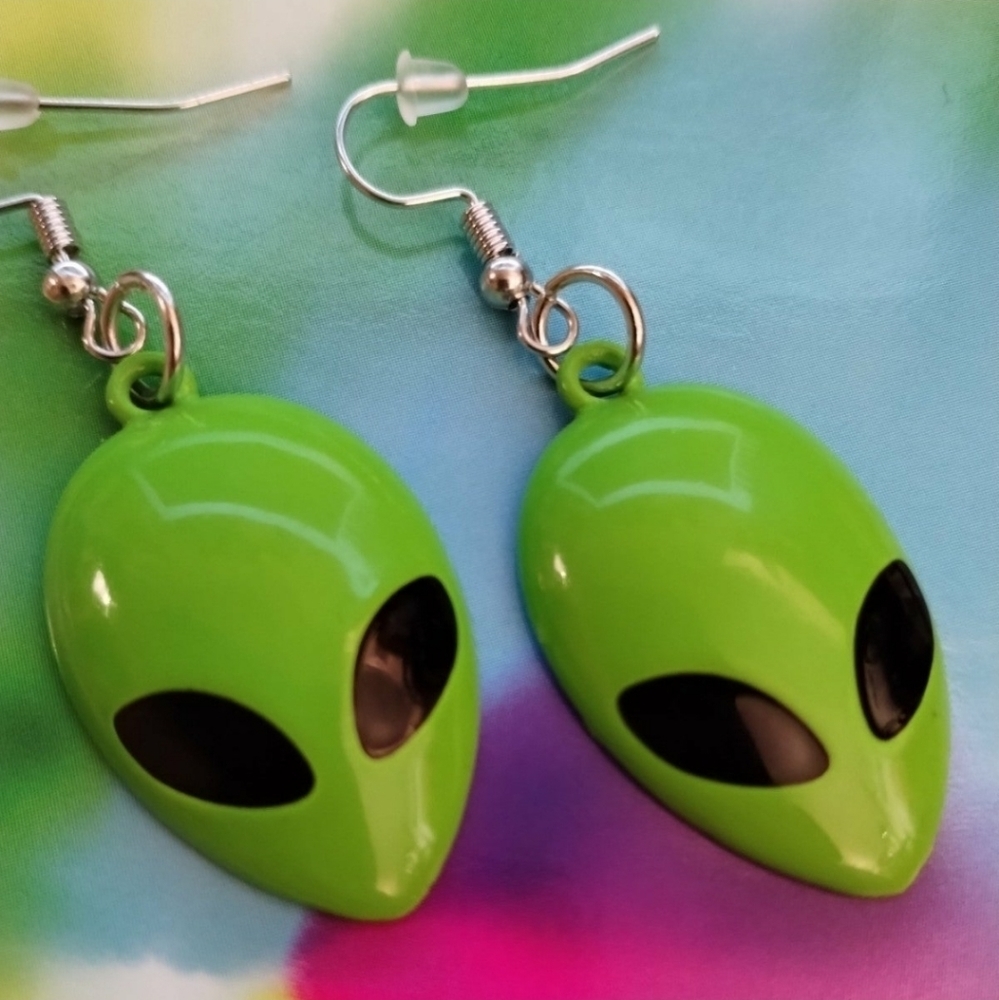 Handmade Metal Green Alien Earrings - Picture 2 of 5